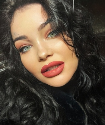 Со мной ты испытаешь настоящий взрыв страсти и нежности. 🌟💋
Я живу в сияющем городе Москва, и мое удовольствие - удовлетворение тебя.
У меня есть все, чтобы сделать тебя счастливым: нежная кожа, изящная фигура и огромная страсть в глазах. Я готова покорить тебя своими магическими руками и чувственными губами. 💫💄
Я предлагаю широкий спектр услуг, от расслабляющего массажа до экспериментов в сексе. Не стесняйся рассказывать мне свои самые сокровенные желания, ведь я здесь, чтобы сделать все, что ты хочешь. 💃😉
У меня есть отличные отзывы, которые подтверждают мое мастерство и неподдельную страсть. Я гарантирую, что ты будешь в восторге от каждого момента проведенного со мной. 💌❤️
Мои фото настоящие и полностью соответствуют моей красоте. Позволь мне ввести тебя в мир наслаждения и удовольствия. Жду тебя, мой красавчик, чтобы подарить тебе незабываемые моменты и утонченное наслаждение. 💋💫 Оксана